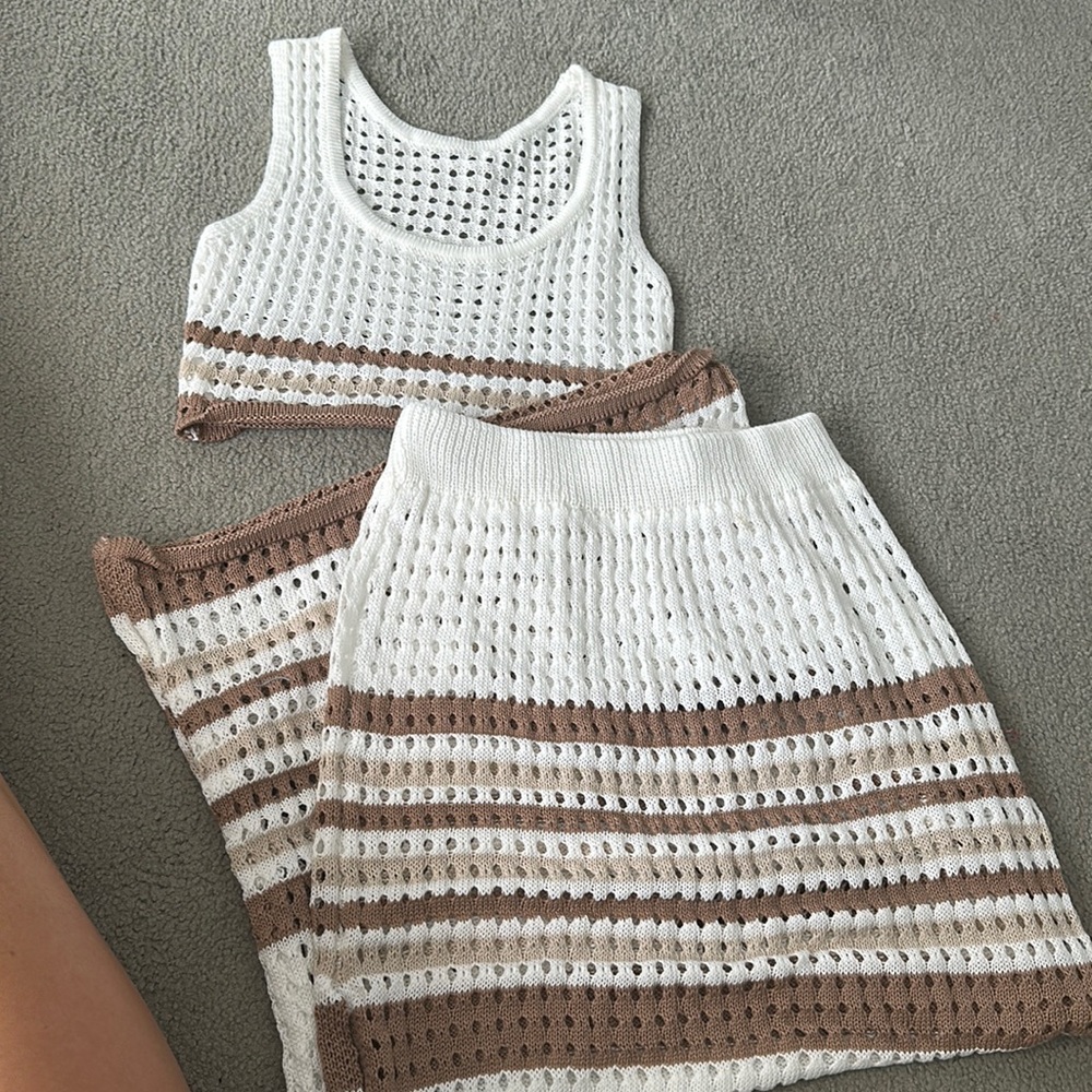Two piece set.